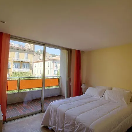 Ajaccio: Climatise 4 Pieces, 6 Couchages, Centre-ville - Fr-1-61-509