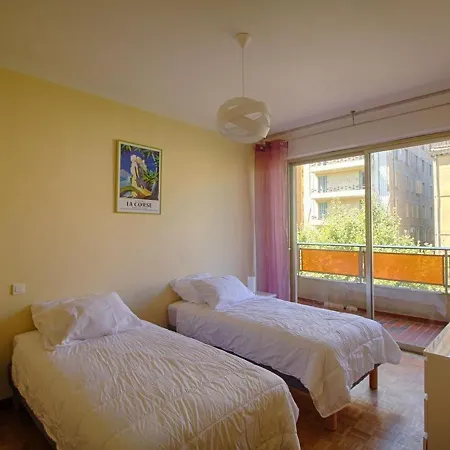 Ajaccio: Climatise 4 Pieces, 6 Couchages, Centre-ville - Fr-1-61-509 Apartment Ajaccio (Corsica)